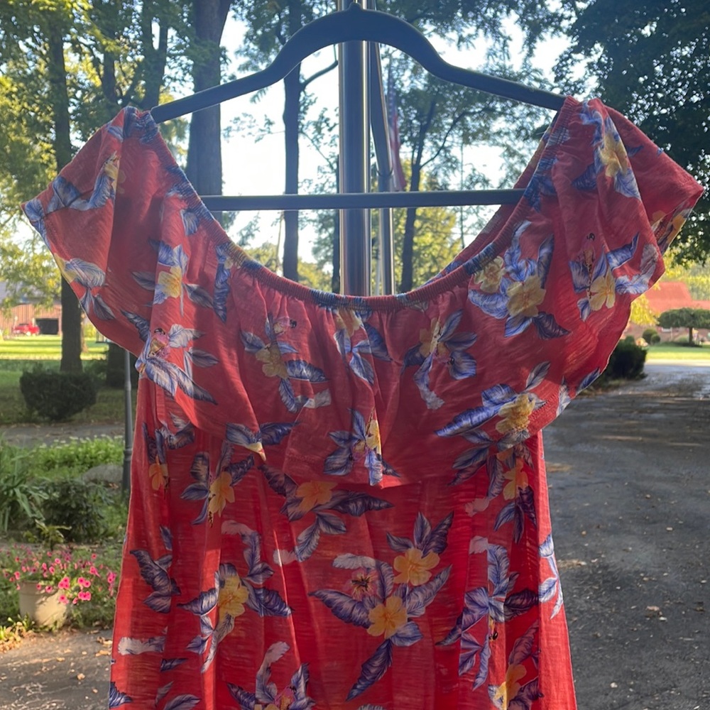 NWOT Old Navy Top